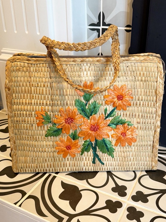 Handbags - Pristine Vintage 1960s Woven Straw & Raffia Floral Tote Bag - DOVE Zipper